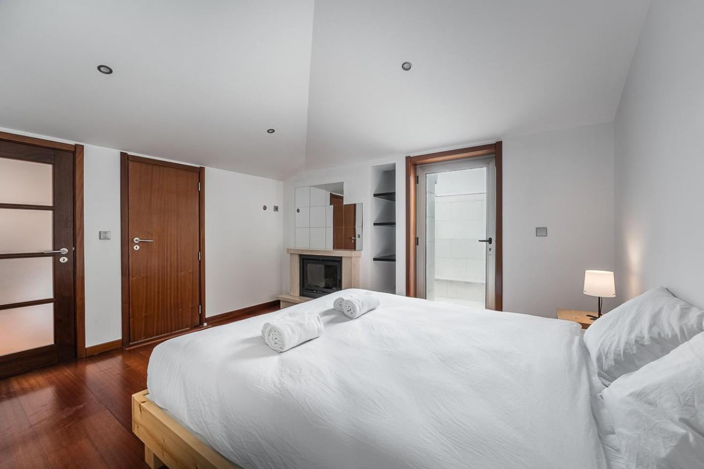 Guestready - A Modern Stay In Авейру Экстерьер фото