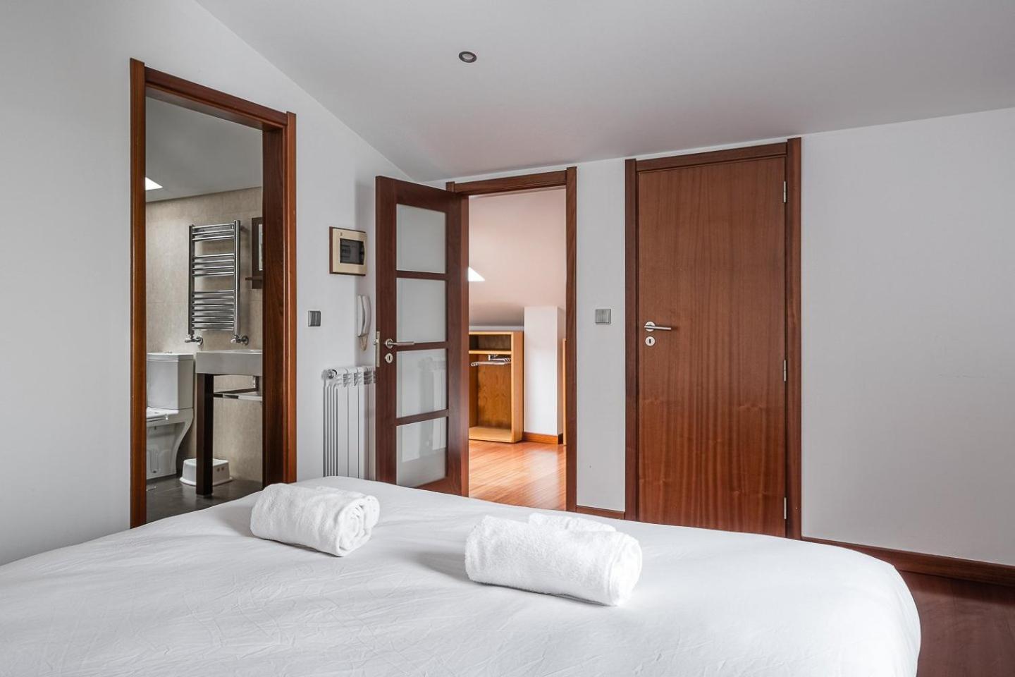 Guestready - A Modern Stay In Авейру Экстерьер фото