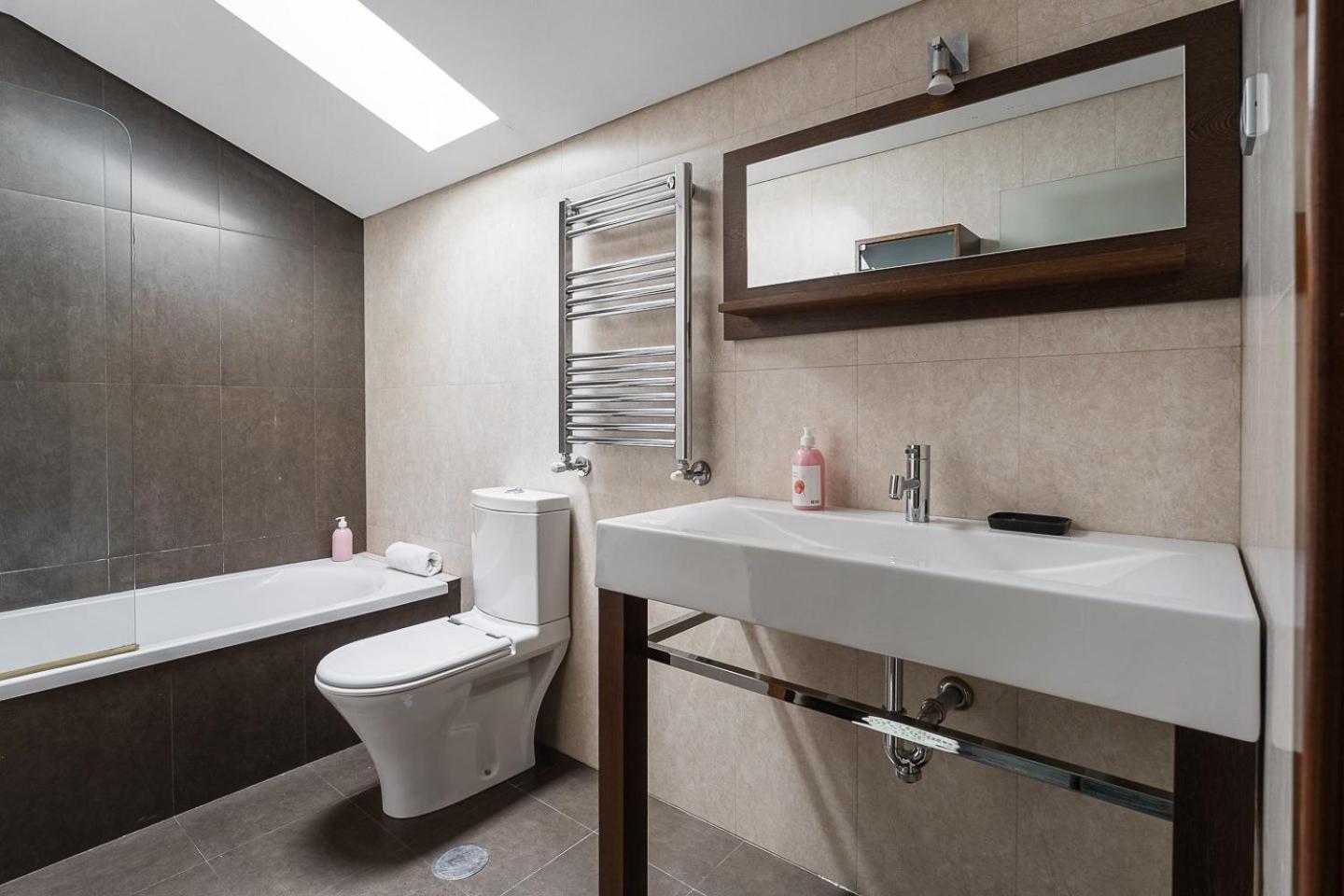 Guestready - A Modern Stay In Авейру Экстерьер фото